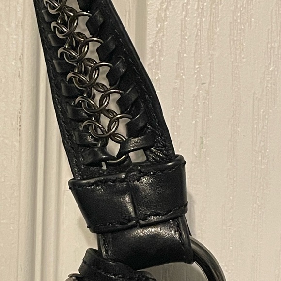 Gorgeous soft black leather purse. - Picture 4 of 12